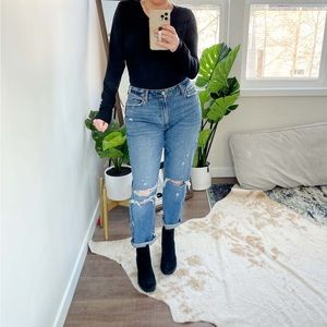 Abercrombie and Fitch Mom Jean - 29 // 8